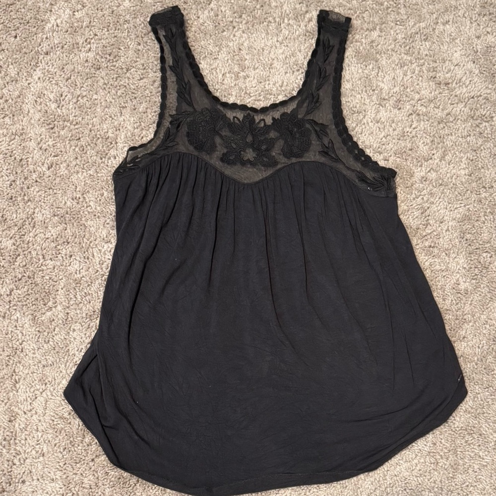 American Eagle Black Sleeveless Tank Top with Lace Details